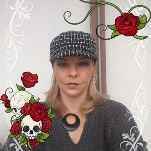 Meet your Posher, Lacey